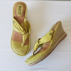 [Born] Green Thong Wedge Sandal Size 10
